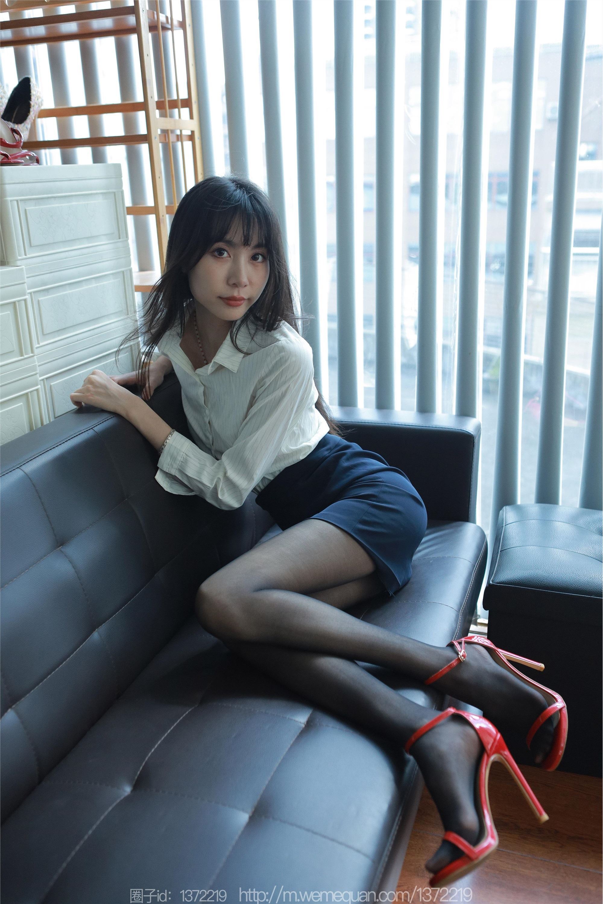 IESS异思趣向  2023.08.06 丝享家 1499 团团《光影交错》